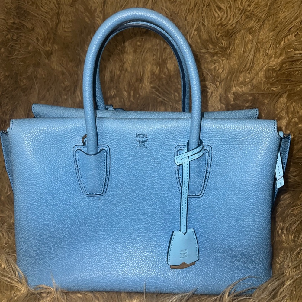 MCM Grained Calfskin Medium Milla Tote - Picture 3 of 16